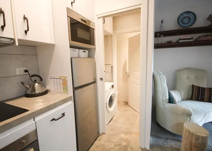 Semesterbostad Borgo Bolvedro - Tremezzo By Lovecomo *