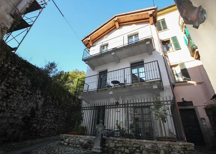 Semesterbostad Borgo Bolvedro - Tremezzo By Lovecomo